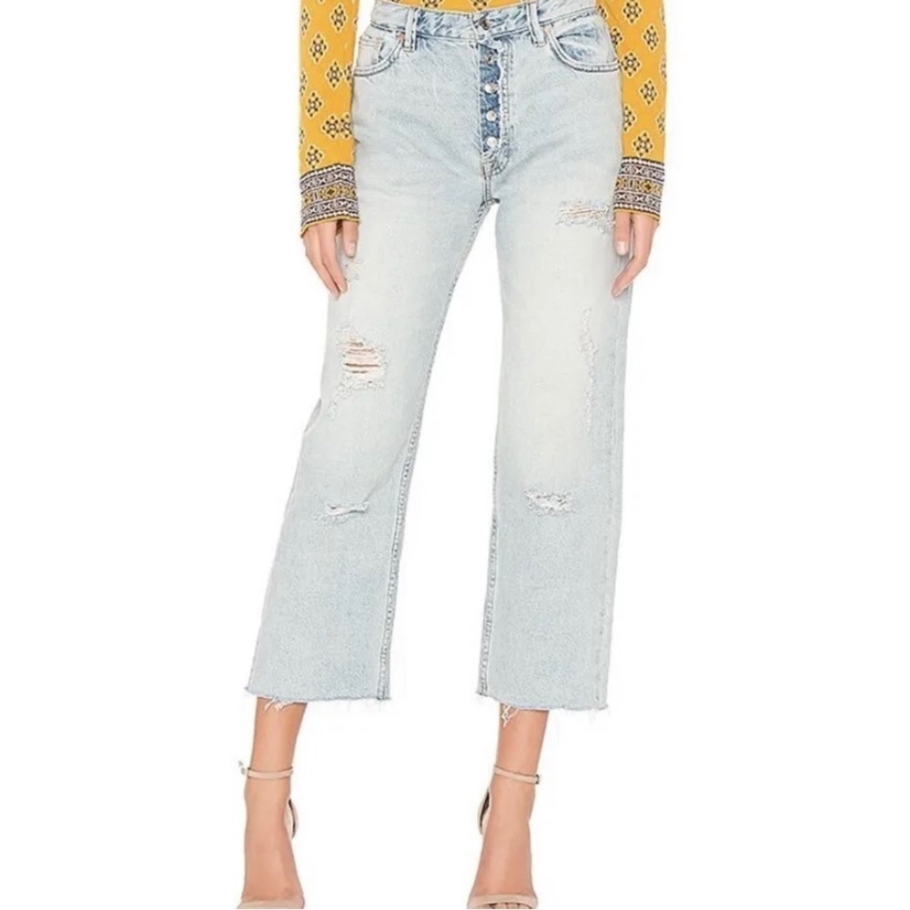 Free People We The Free People Rolling On The River in light wash Jeans Size 25